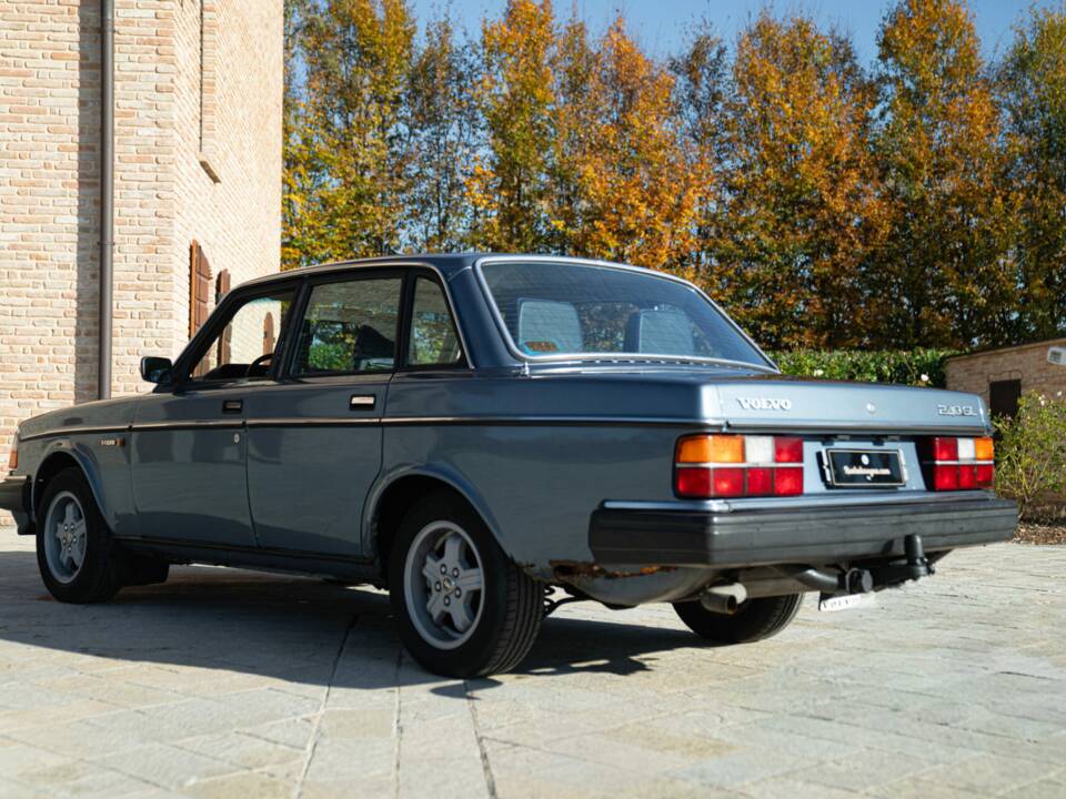 Bild 7/50 von Volvo 240 Diesel (1984)