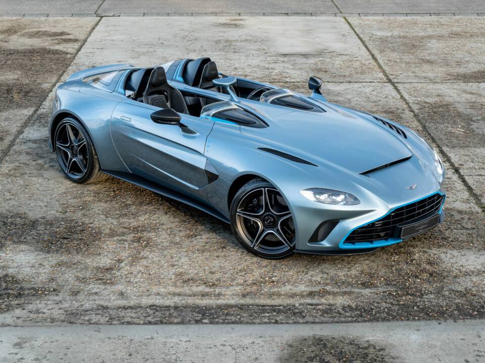 Bild 1/35 von Aston Martin V12 Speedster (2021)