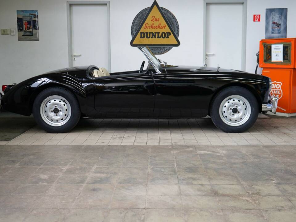 Immagine 43/46 di MG MGA 1500 (1959)