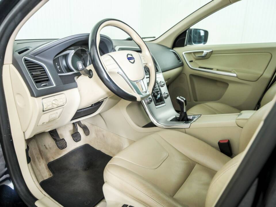 Image 11/50 de Volvo XC60 D3 (2017)