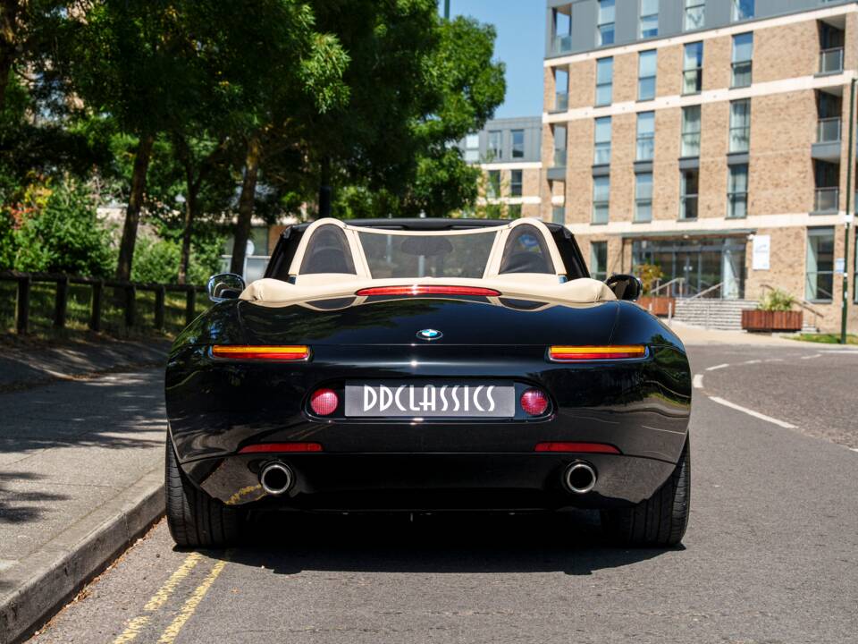 Image 6/30 of BMW Z8 (2003)