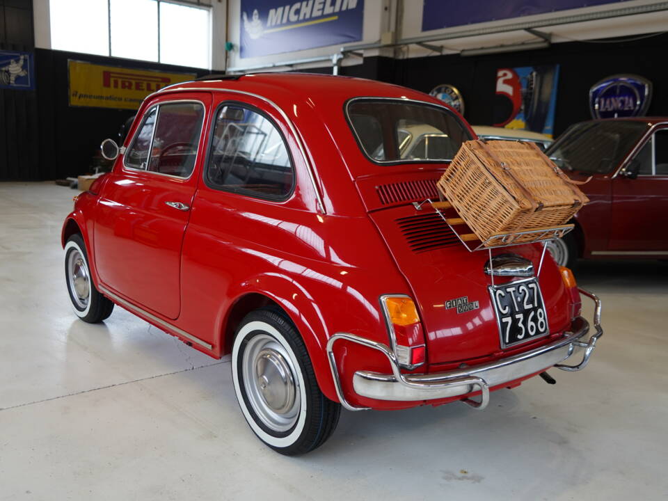 Image 6/30 of FIAT 500 L (1971)