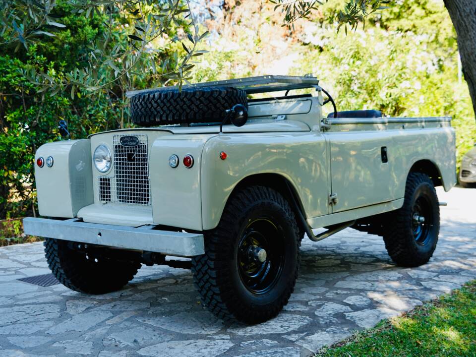 Bild 4/100 von Land Rover 88 (1968)