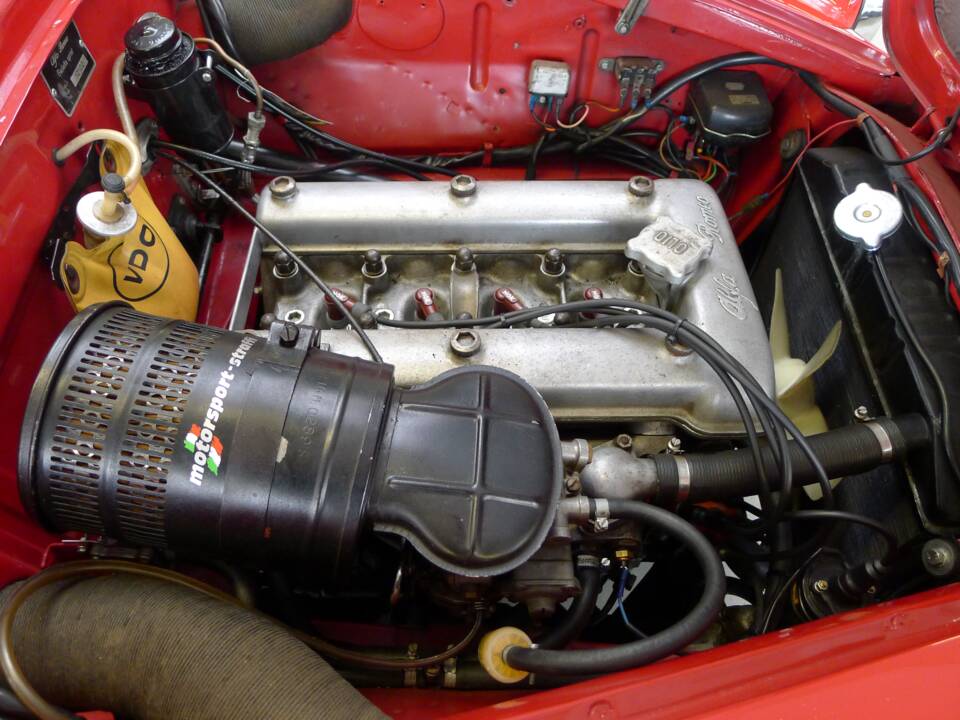Image 8/31 of Alfa Romeo Giulietta Sprint (1962)