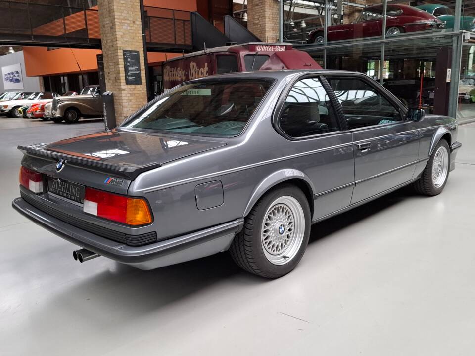Image 5/33 of BMW M 635 CSi (1987)