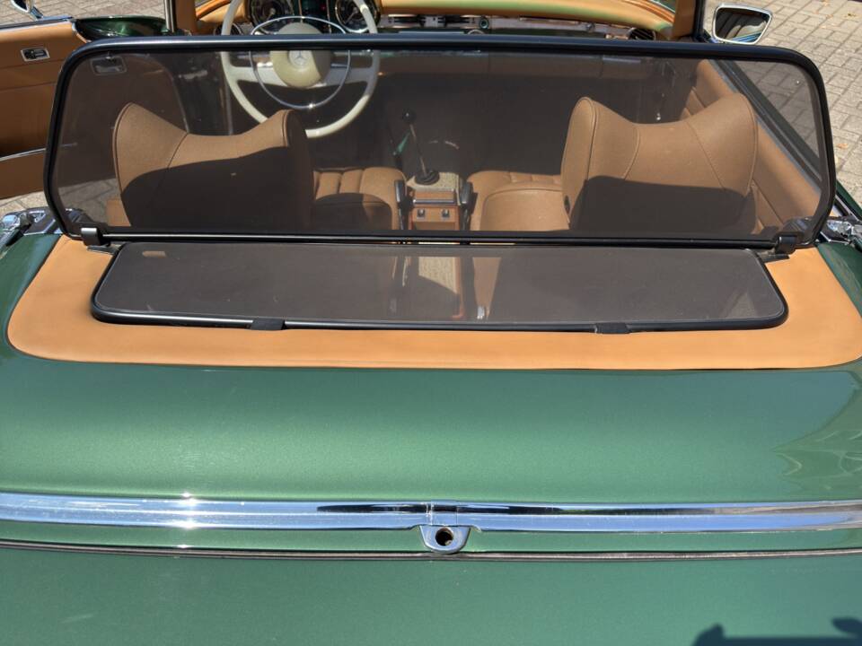 Imagen 20/31 de Mercedes-Benz 280 SL (1970)