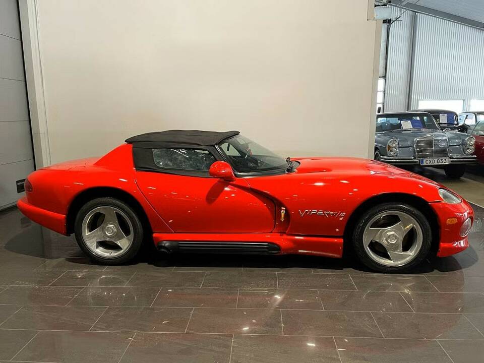 Image 5/8 of Dodge Viper RT/10 (1994)