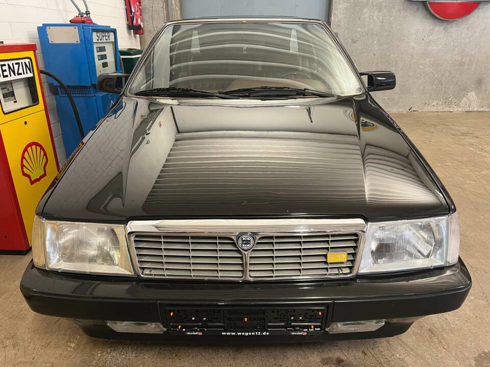 Bild 4/18 von Lancia Thema 8.32 (1988)