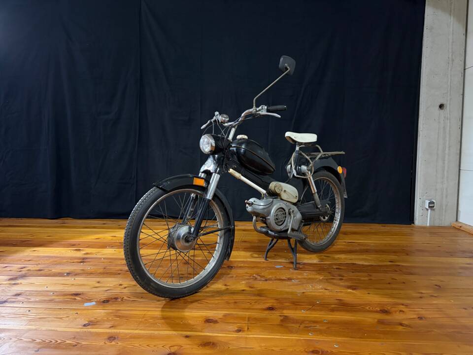 Image 1/20 de Puch MV50 (1972)