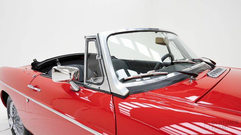 Image 13/15 de MG MGB (1968)