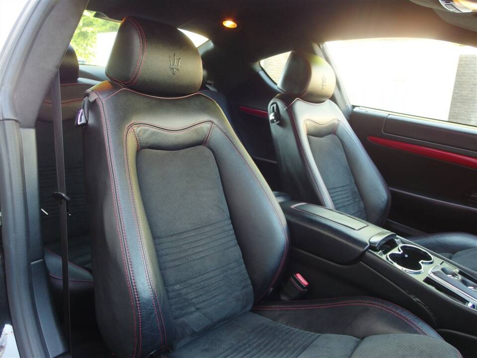 Bild 57/100 von Maserati GranTurismo S (2008)