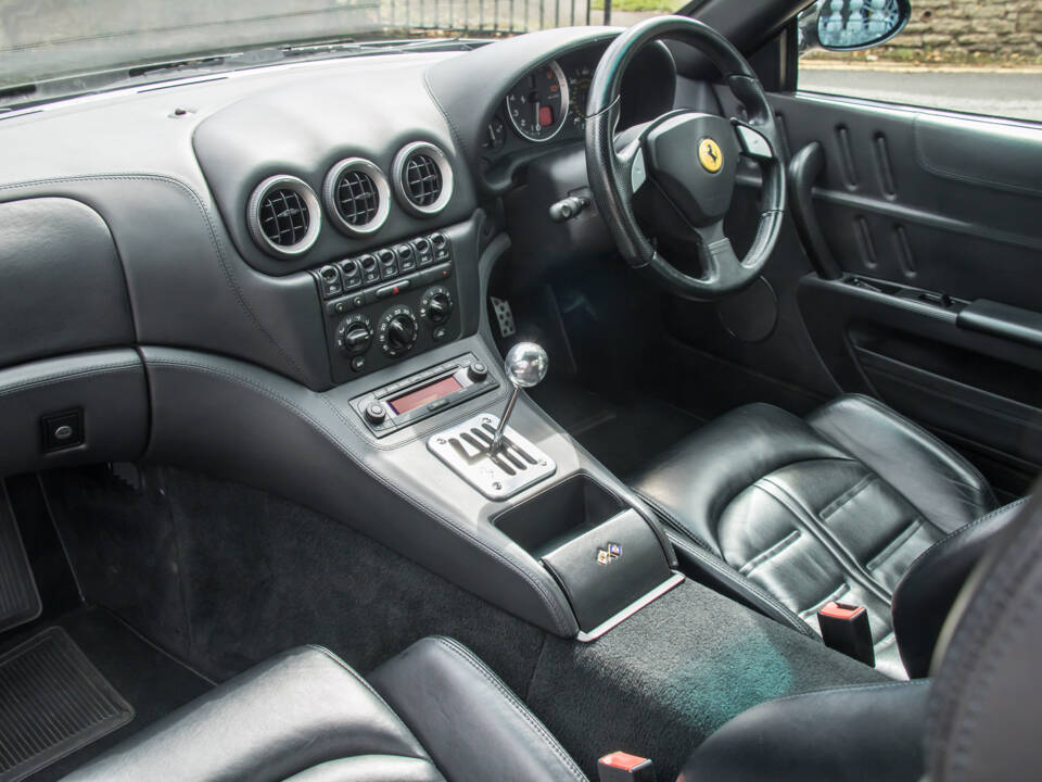 Imagen 21/22 de Ferrari 575M Maranello (2004)