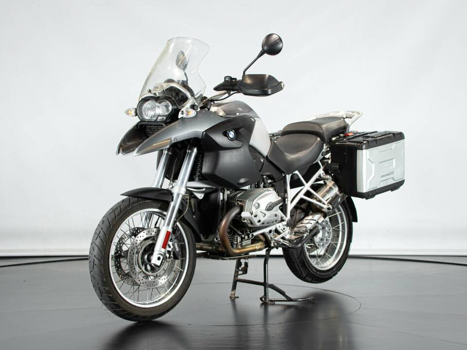 Imagen 7/50 de BMW DUMMY (2006)