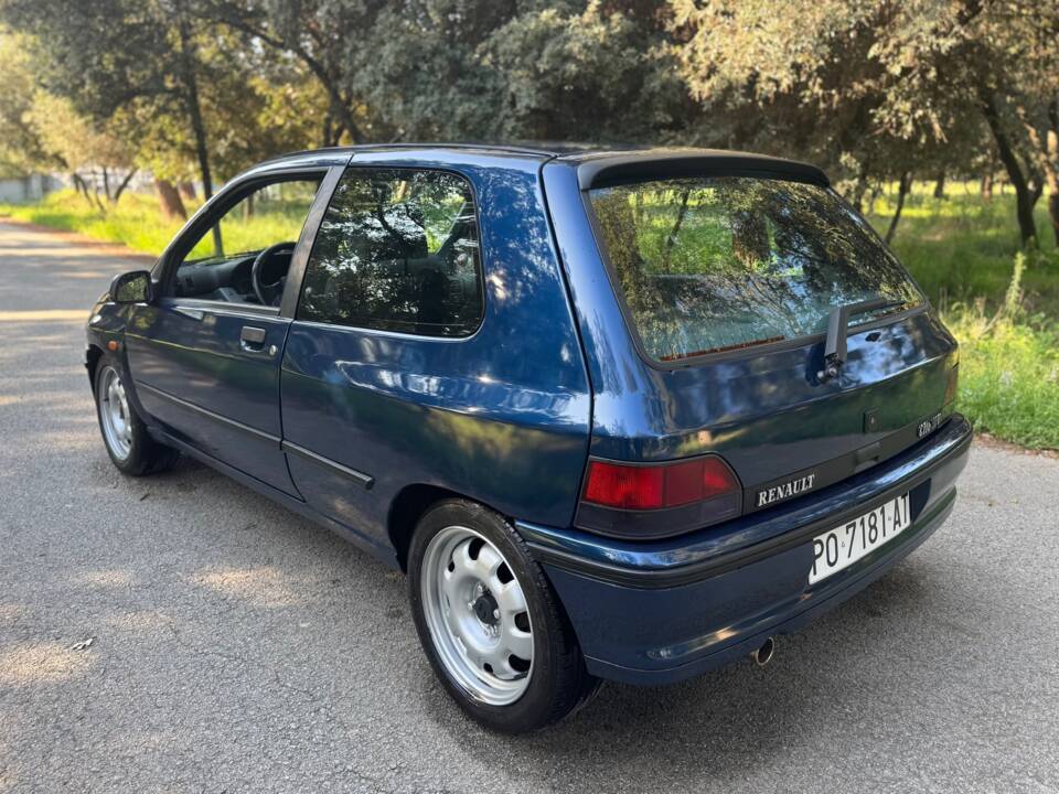 Bild 5/40 von Renault Clio I 1.8 16V (1993)
