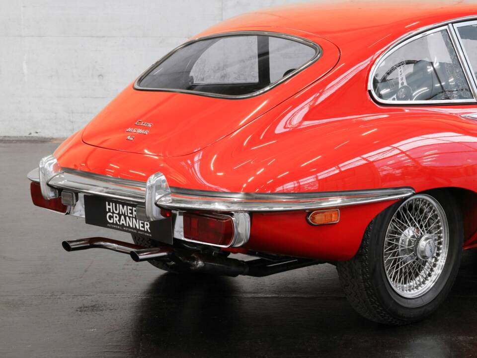 Bild 38/44 von Jaguar E-Type (2+2) (1969)