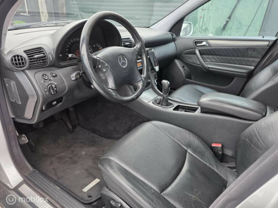 Bild 18/39 von Mercedes-Benz C 180 Kompressor T (2002)