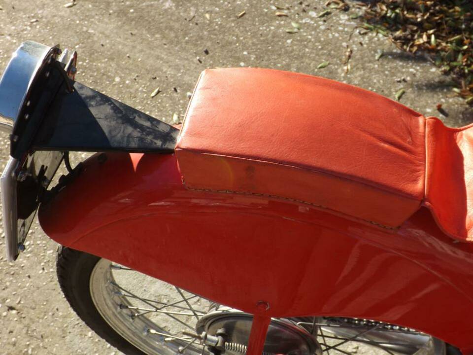 Immagine 30/50 di Rumi 125 Super Sport (1960)