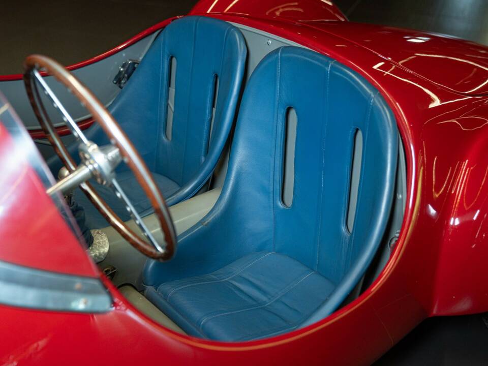 Image 35/50 of Nardi Sighinolfi 750 (1953)