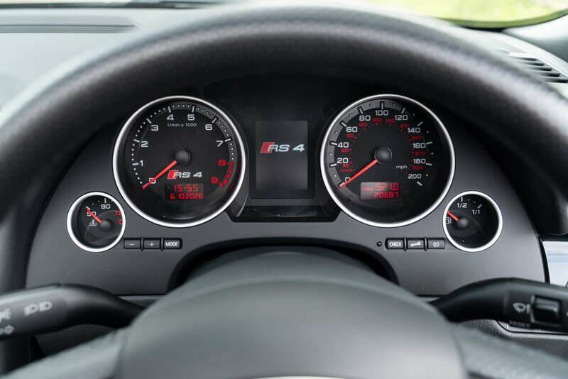 Bild 21/35 von Audi RS4 (2006)