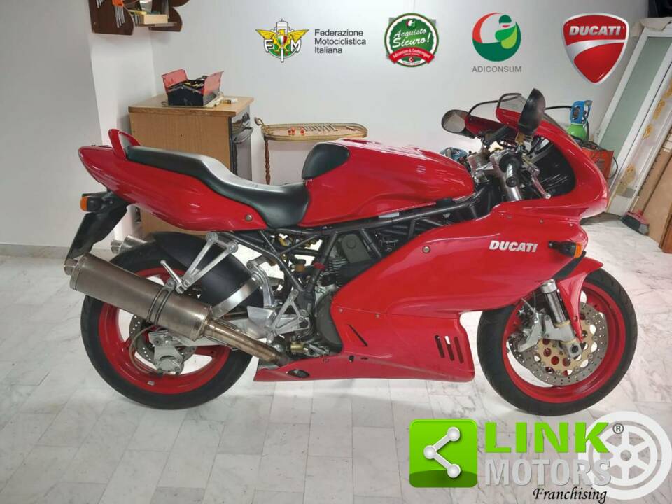 Immagine 1/10 di Ducati DUMMY (1999)