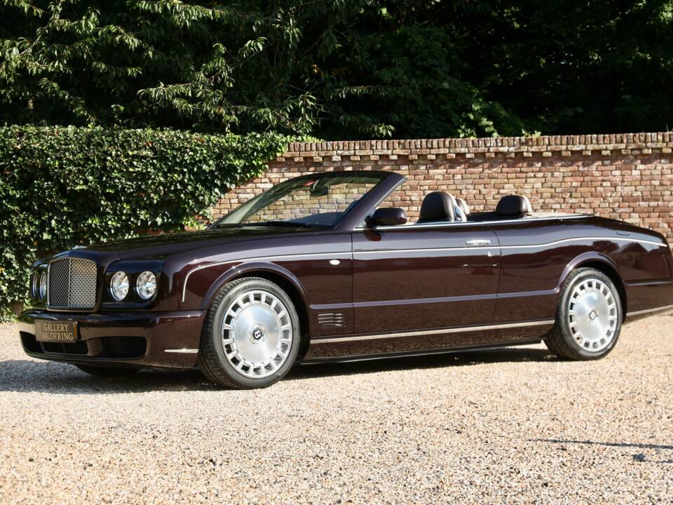 Image 22/50 de Bentley Azure (2008)