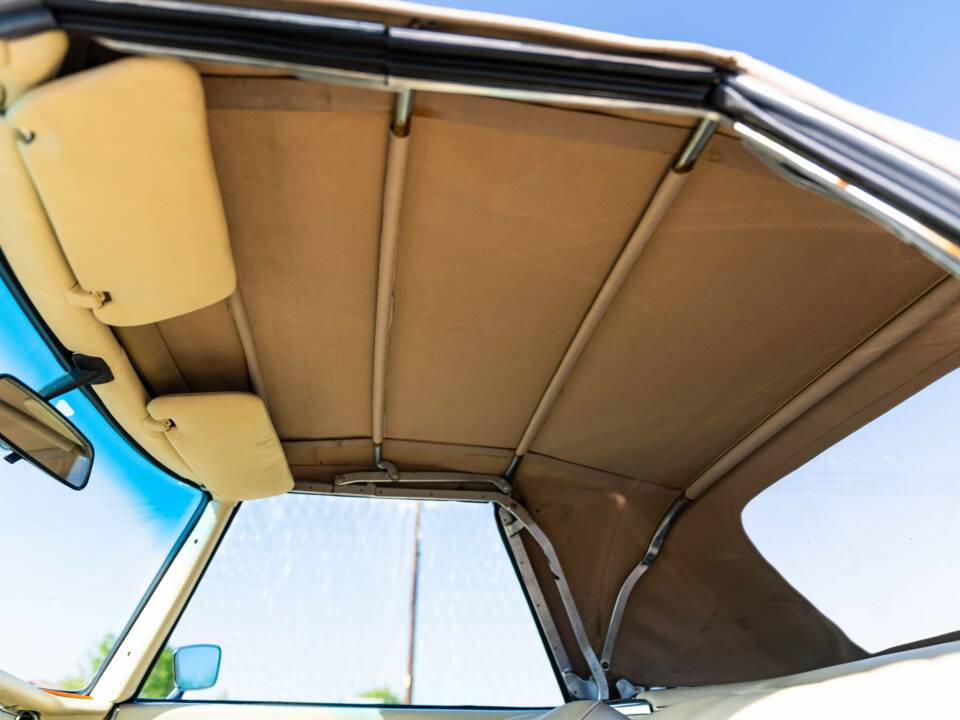 Afbeelding 10/43 van Mercedes-Benz 280 SL (1968)