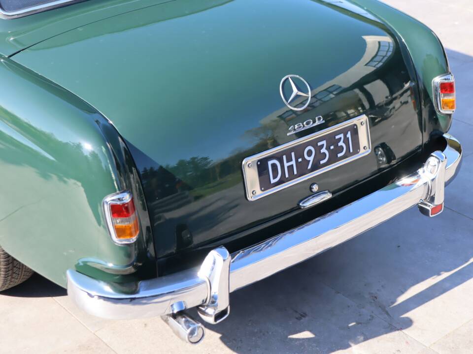 Image 29/50 of Mercedes-Benz 180 D (1958)