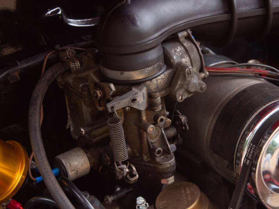 Bild 41/50 von Volkswagen Karmann Ghia 1600 (1972)