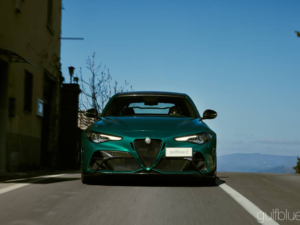 Imagen 3/50 de Alfa Romeo Giulia GTAm (2021)