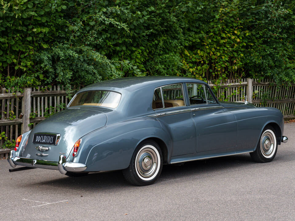 Image 3/34 de Rolls-Royce Silver Cloud III (1965)