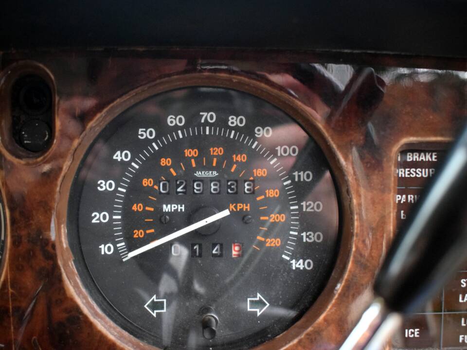 Image 33/50 of Rolls-Royce Silver Shadow II (1979)