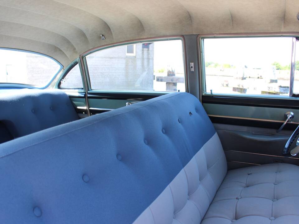 Image 24/43 of Cadillac 62 Sedan (1953)