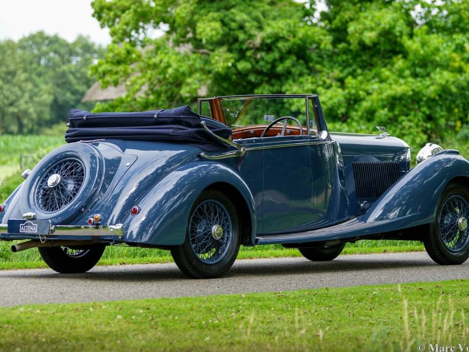 Image 54/59 of Bentley 4 1/4 Litre (1936)
