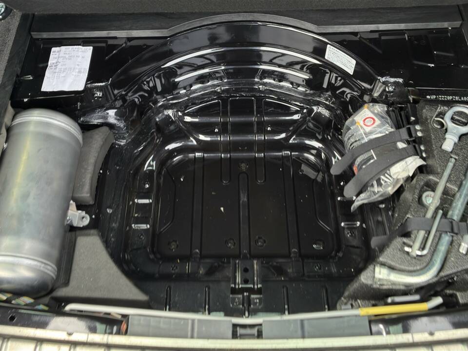 Image 41/50 of Porsche Cayenne Turbo (2007)