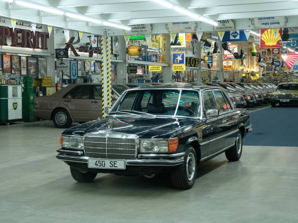 Image 3/50 de Mercedes-Benz 450 SE (1973)