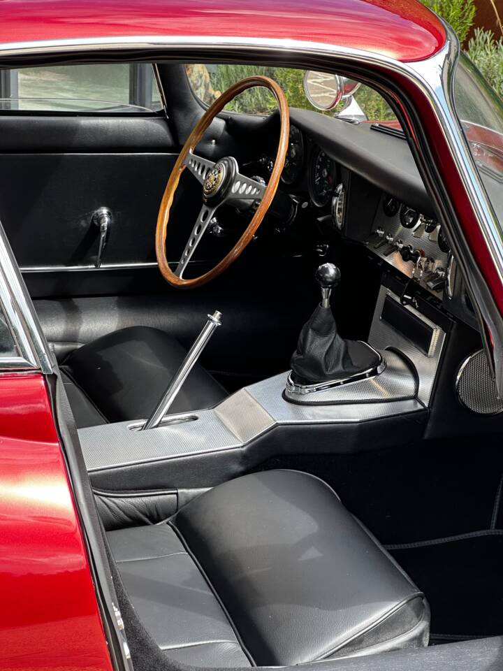 Image 9/30 de Jaguar Type E 3.8 (1962)