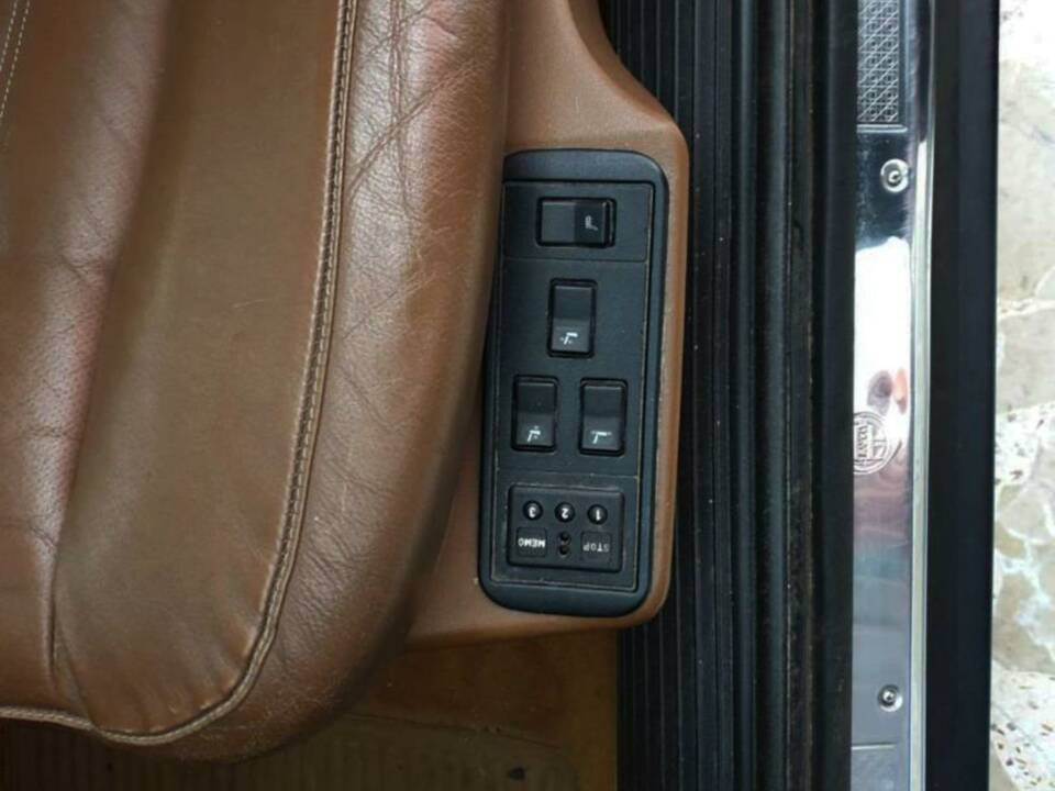 Bild 47/50 von Lancia Thema 8.32 (1989)