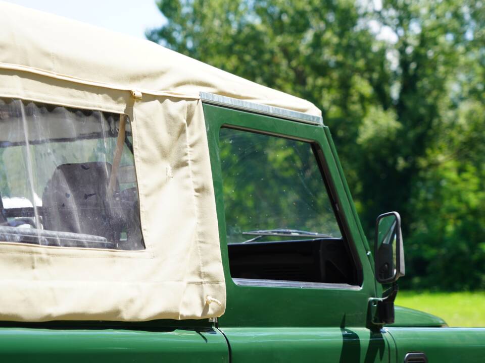 Image 41/64 of Land Rover Defender 90 Td5 (1999)