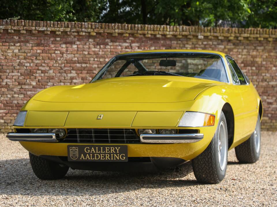 Afbeelding 20/50 van Ferrari 365 GTB/4 Daytona (1971)
