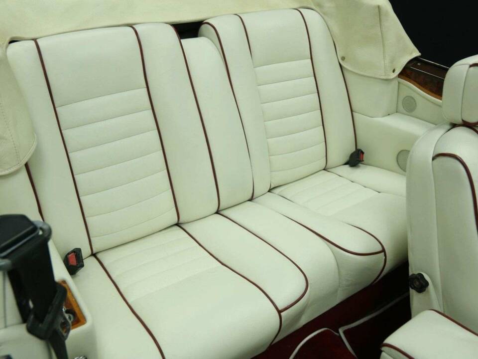 Afbeelding 25/50 van Rolls-Royce Corniche III (1991)