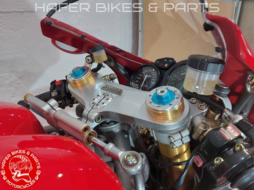 Immagine 20/58 di Ducati 998 R (2002)