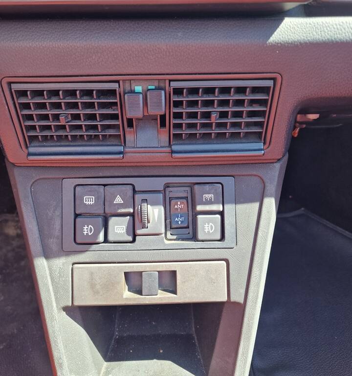 Image 21/95 of FIAT X 1&#x2F;9 (1985)
