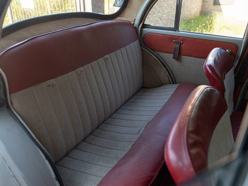 Image 29/50 of Morris Minor 1000 (1958)