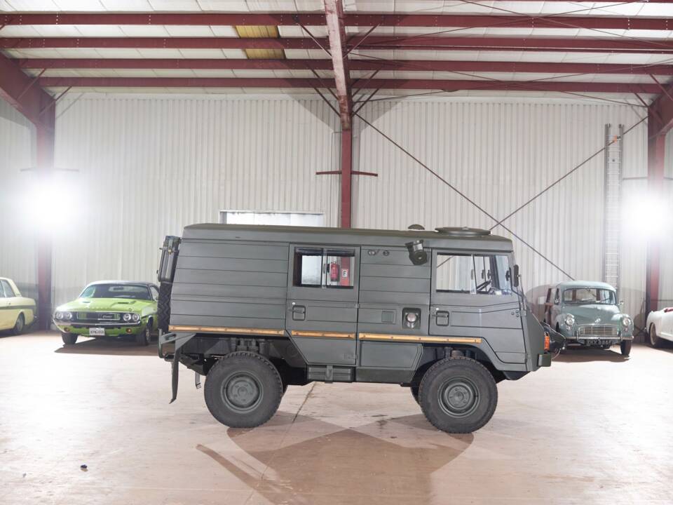 Image 6/68 of Steyr-Puch Pinzgauer 710 K (1973)