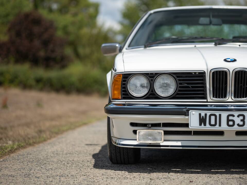 Bild 15/44 von BMW 628 CSi (1900)