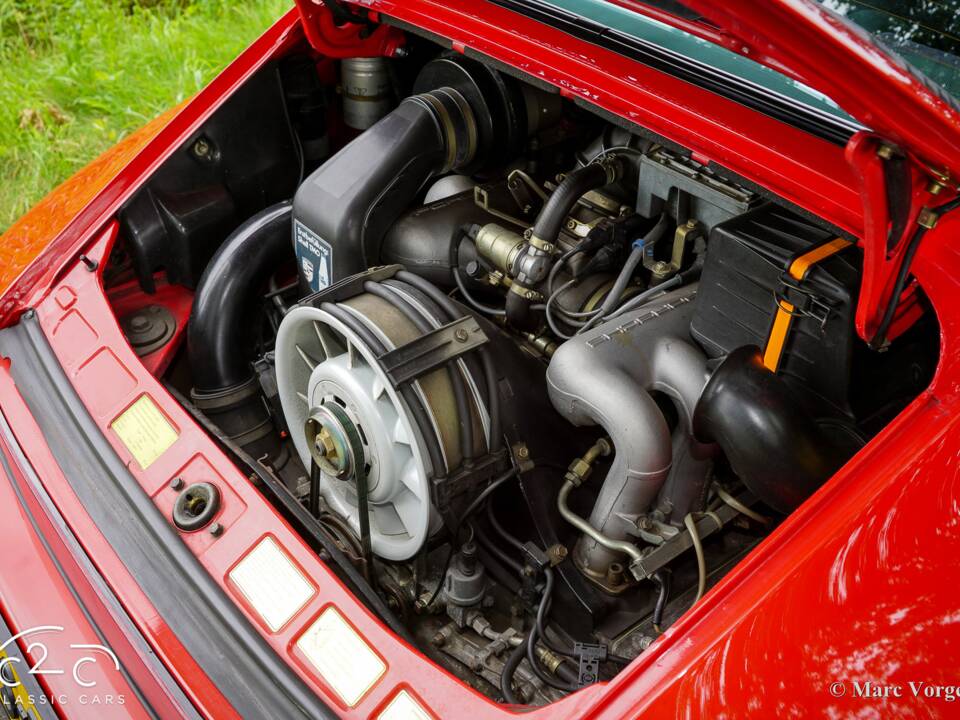 Image 60/63 of Porsche 911 Carrera 3.2 (1986)