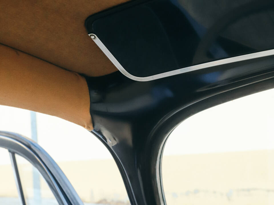 Image 93/130 of Volkswagen Beetle 1200 Export &quot;Oval&quot; (1954)