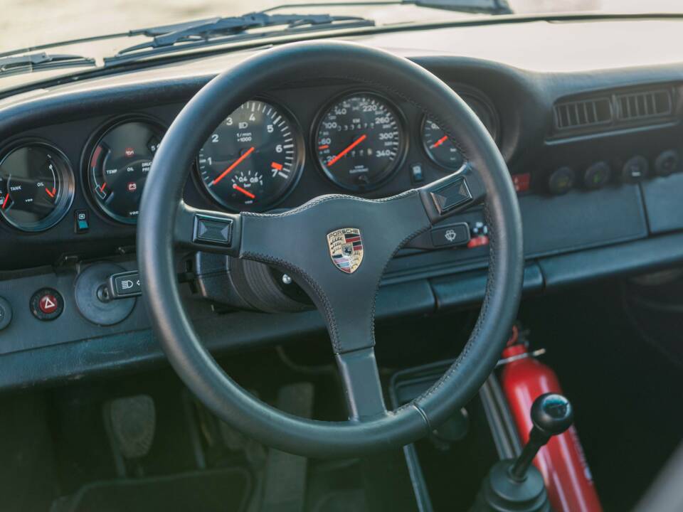 Bild 21/32 von Porsche 935 dp II (1980)