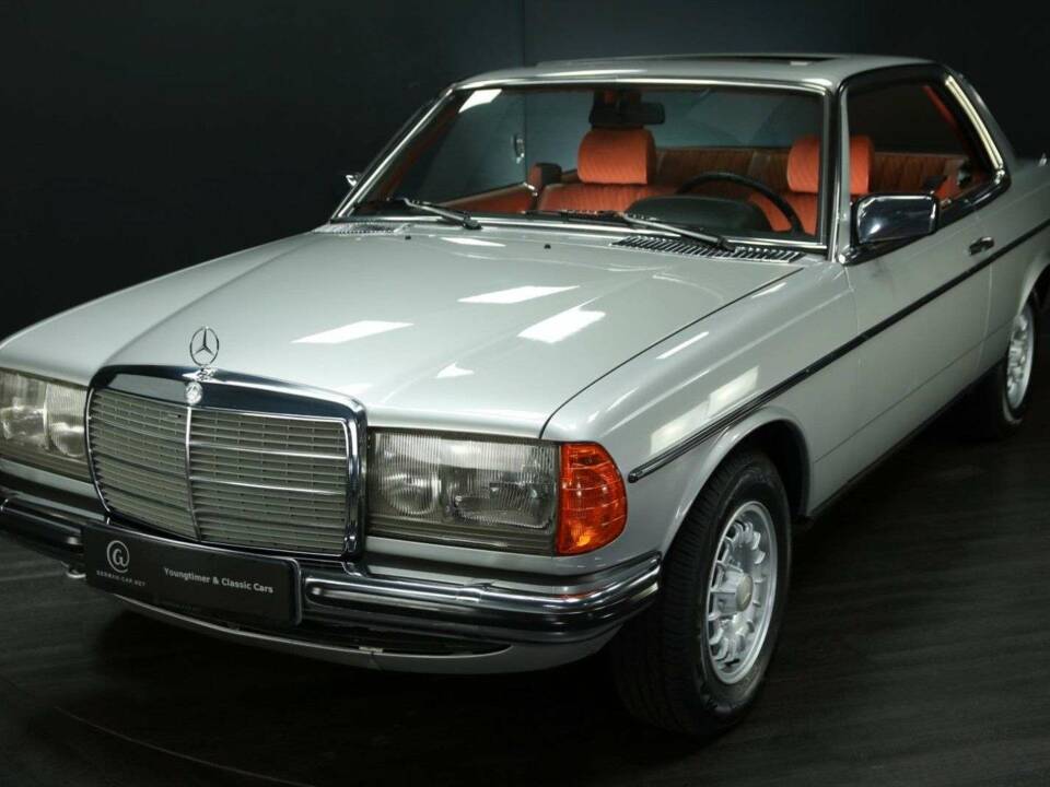Image 1/50 of Mercedes-Benz 280 CE (1980)