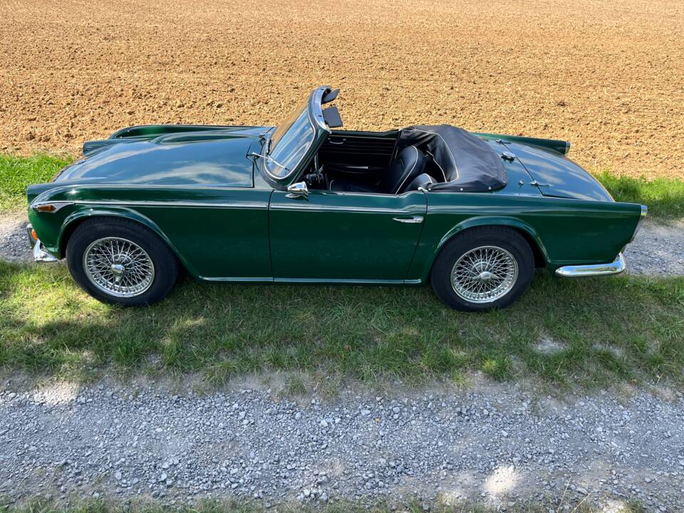 Image 5/18 of Triumph TR 4A IRS (1967)